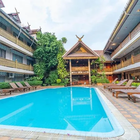 Collection O Khu Mueang Near Tha Phae Gate Formerly Lai Thai Guesthouse